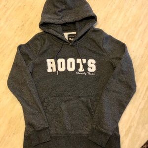 ROOTS Hoodie in Dark Grey Size XS